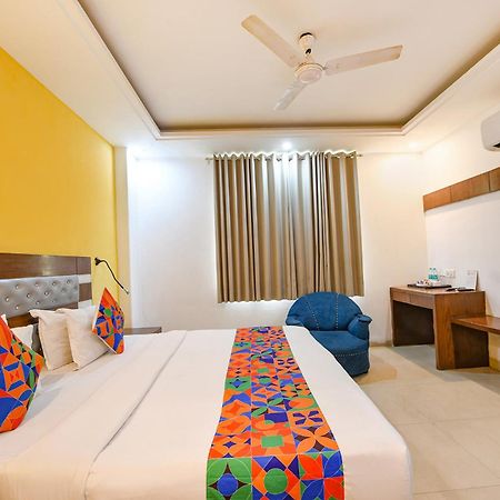 Fabhotel The Kings Plaza Ню Делхи Екстериор снимка