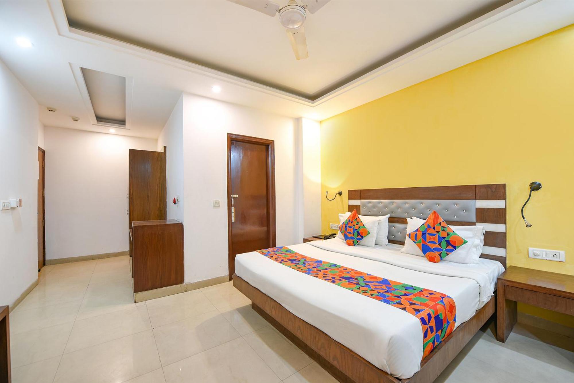 Fabhotel The Kings Plaza Ню Делхи Екстериор снимка