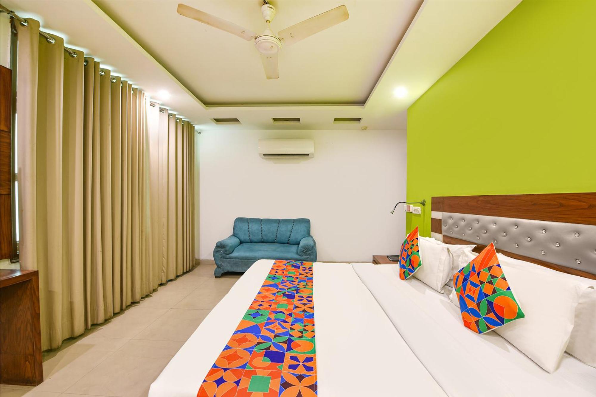 Fabhotel The Kings Plaza Ню Делхи Екстериор снимка