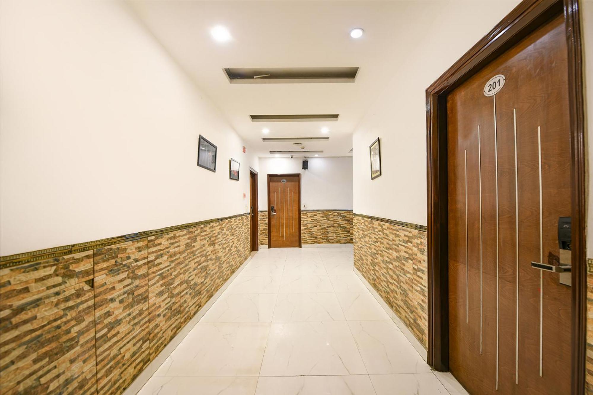 Fabhotel The Kings Plaza Ню Делхи Екстериор снимка
