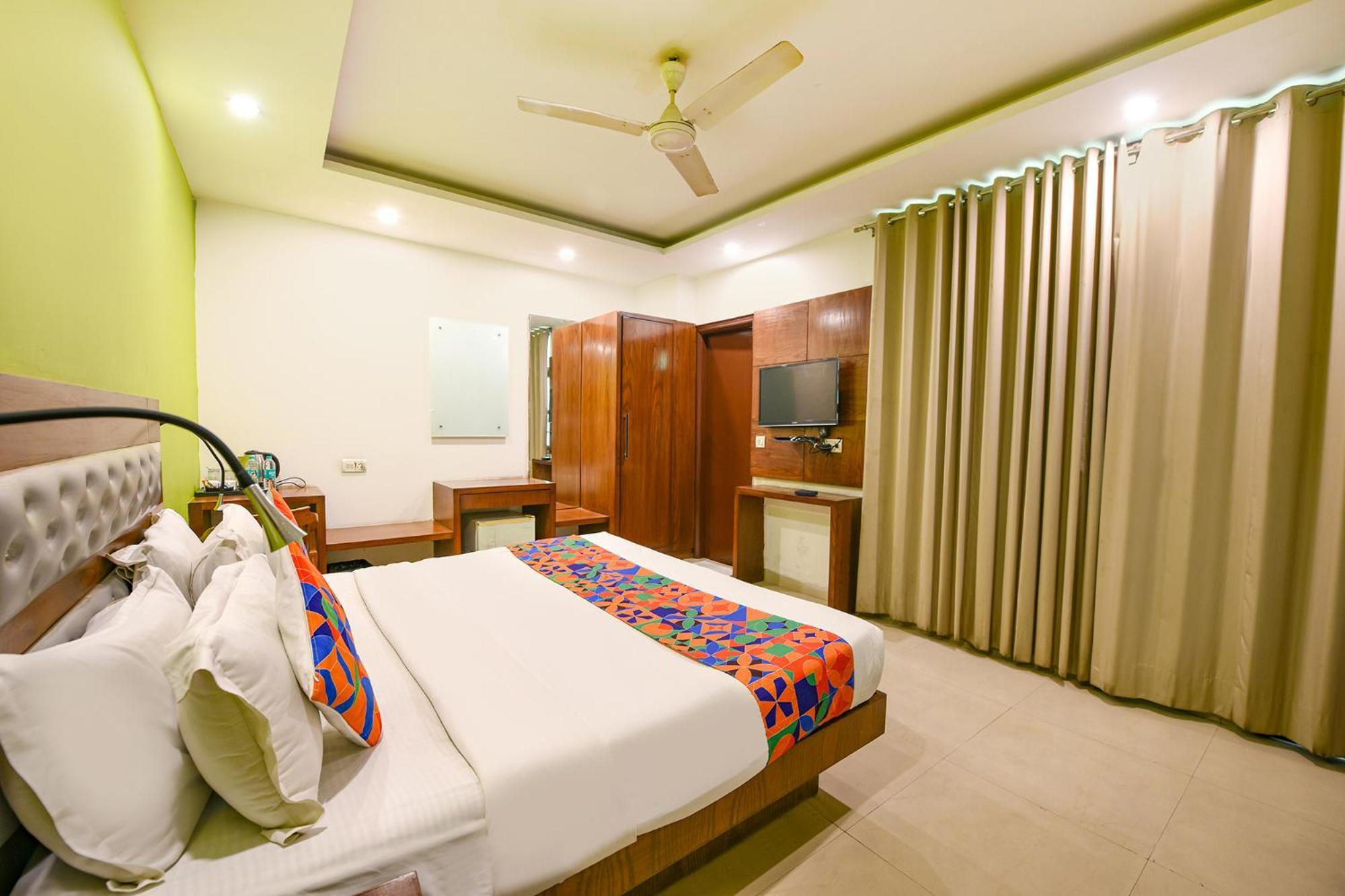Fabhotel The Kings Plaza Ню Делхи Екстериор снимка