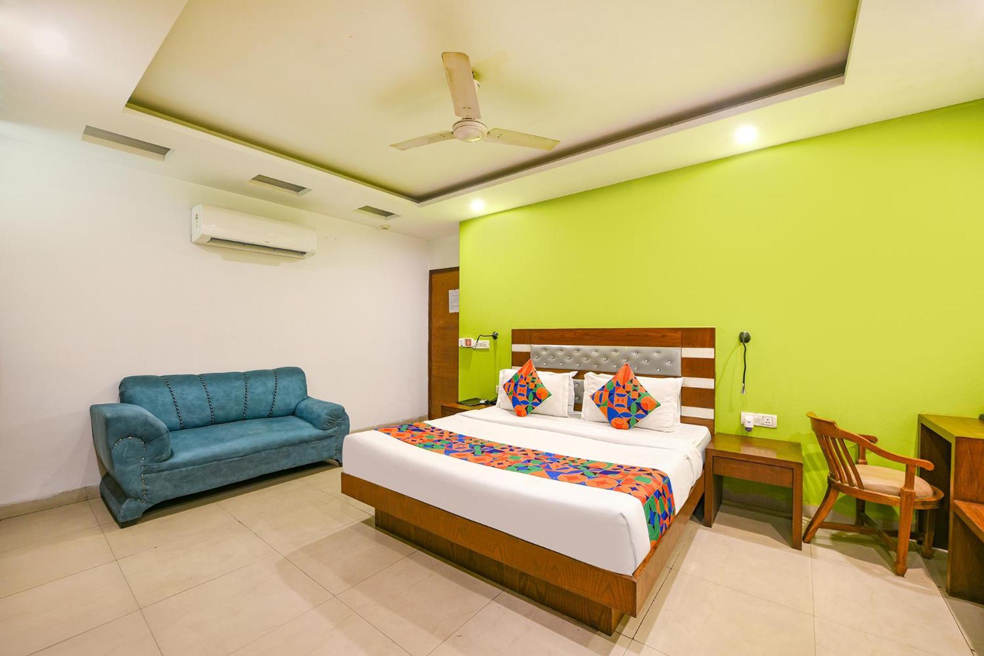 Fabhotel The Kings Plaza Ню Делхи Екстериор снимка